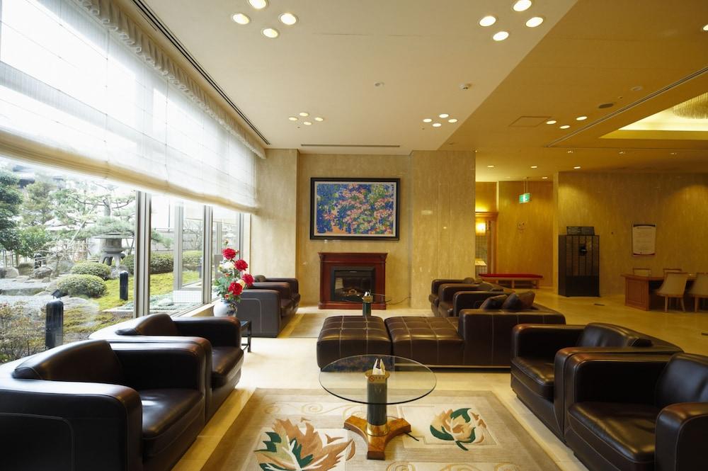 Bellevue Garden Hotel Kansai International Airport - Lobby Sitting Area