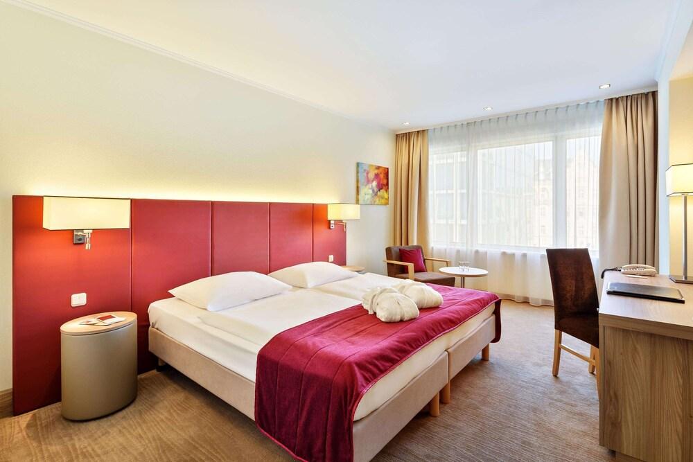 Hotel Schillerpark Linz, a member of Radisson Individuals - Featured Image
