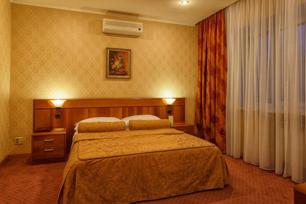 سلافيانكا - Room