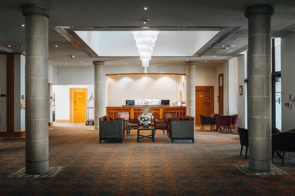 The Oxfordshire Golf Hotel and Spa - Lobby
