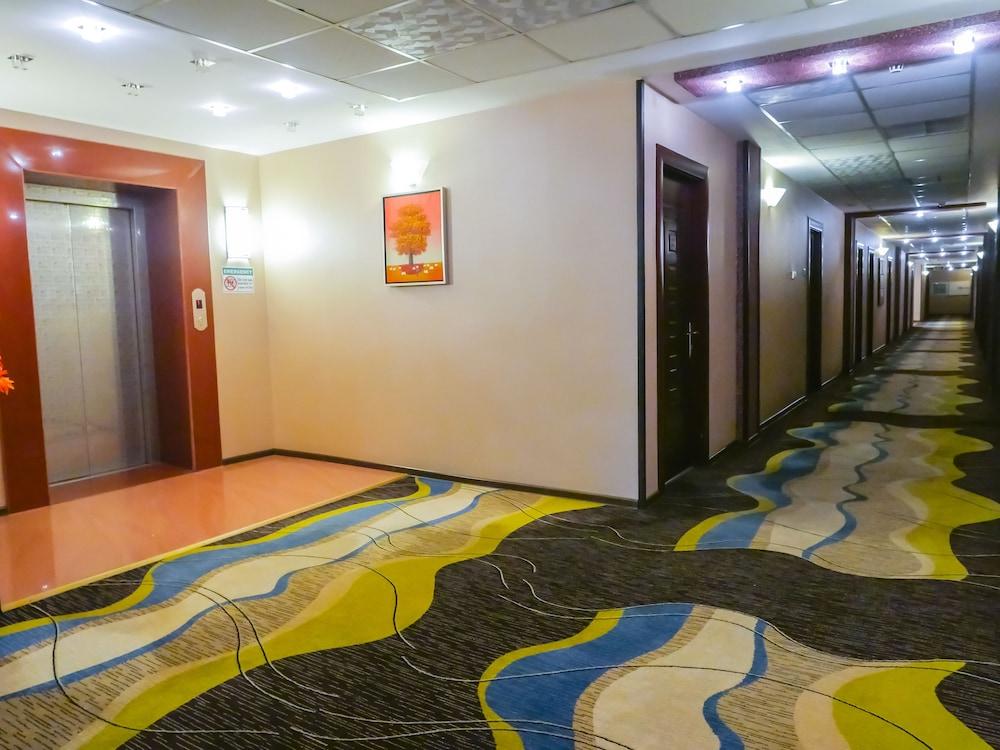 Dubai International Hotel - Interior