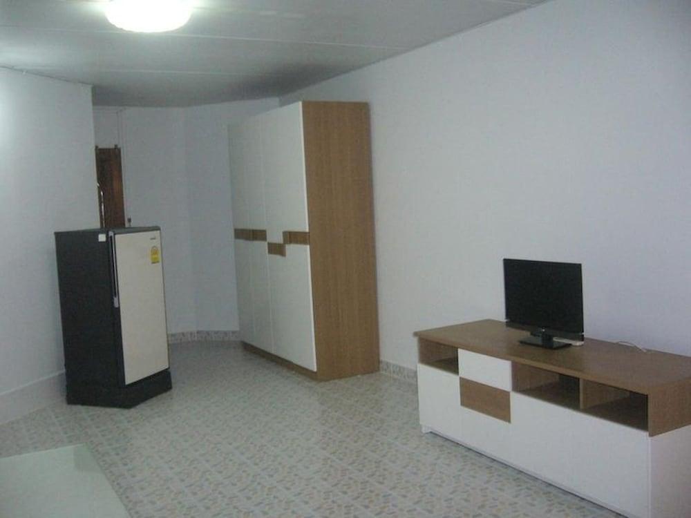 Room in Apartment - Asia Don Mueang Bangkok Condominium - Room amenity