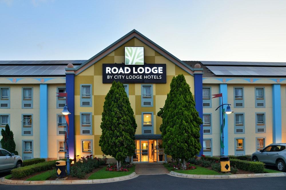Road Lodge Carnival City - Featured Image