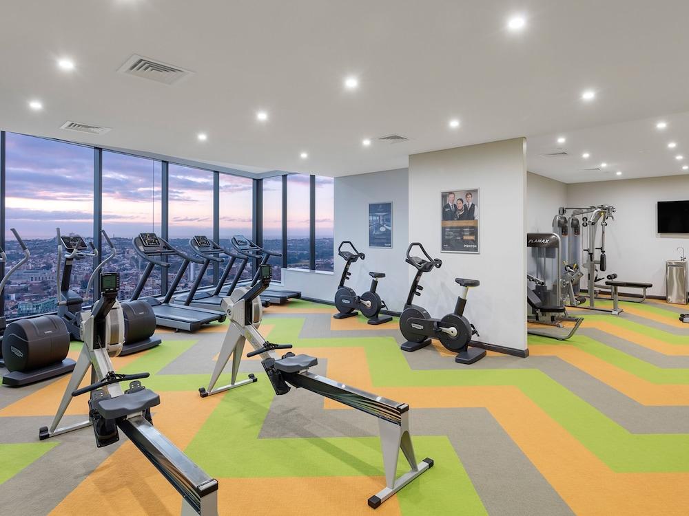 Meriton Suites World Tower, Sydney - Fitness Facility