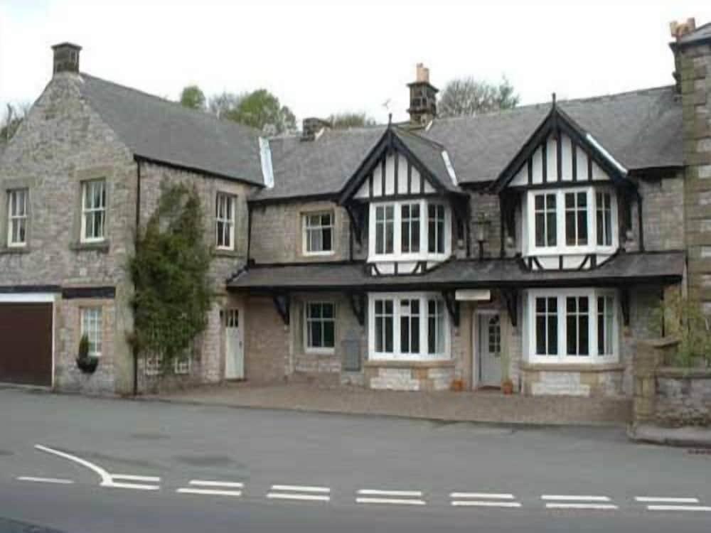 Rockingham Lodge - Featured Image