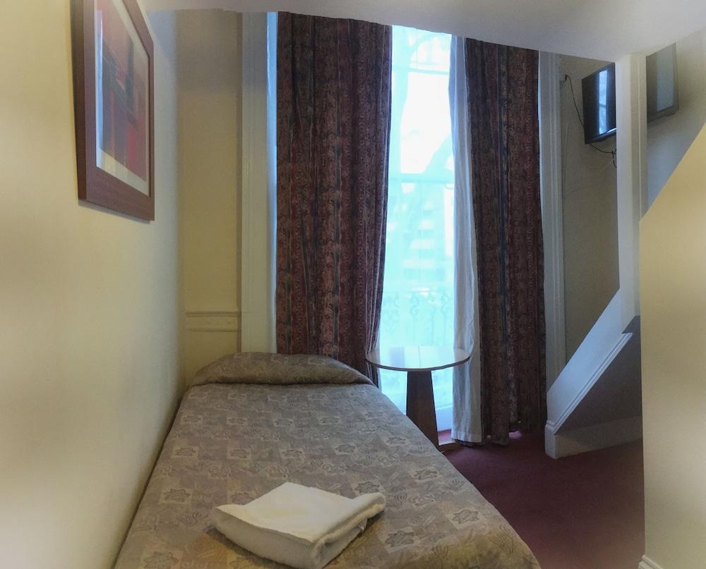 Palace Court Hotel - Room
