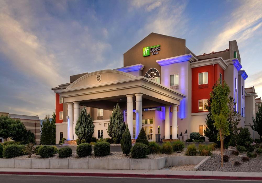 Holiday Inn Express & Suites Reno, an IHG Hotel - Featured Image