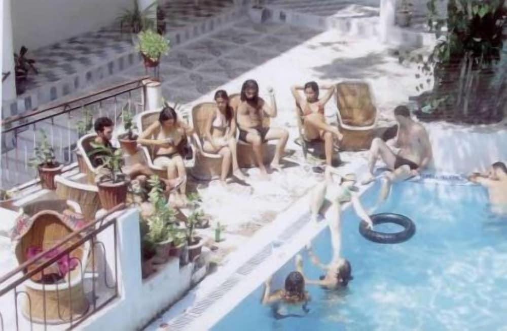 هوتل أواسيس - Outdoor Pool