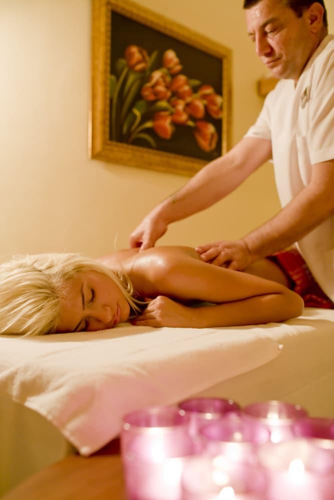 GLK PREMIER Regency Suites & Spa - Special Class - Massage