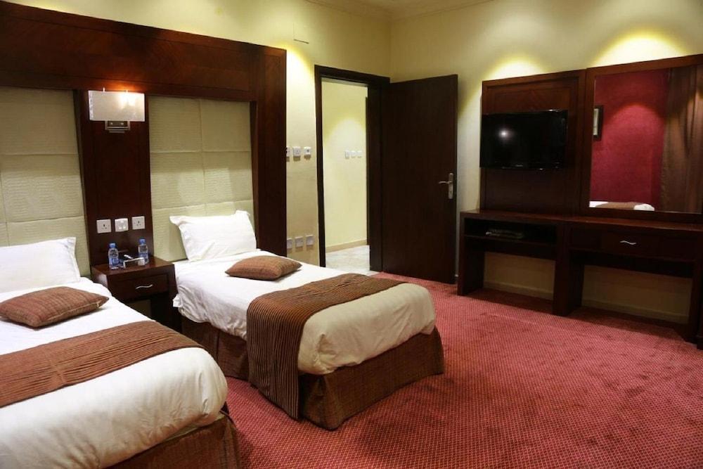 Safwat El Amal Suites - Room
