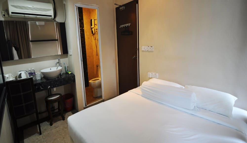 Hotel Zamburger Sg Bakap - Room