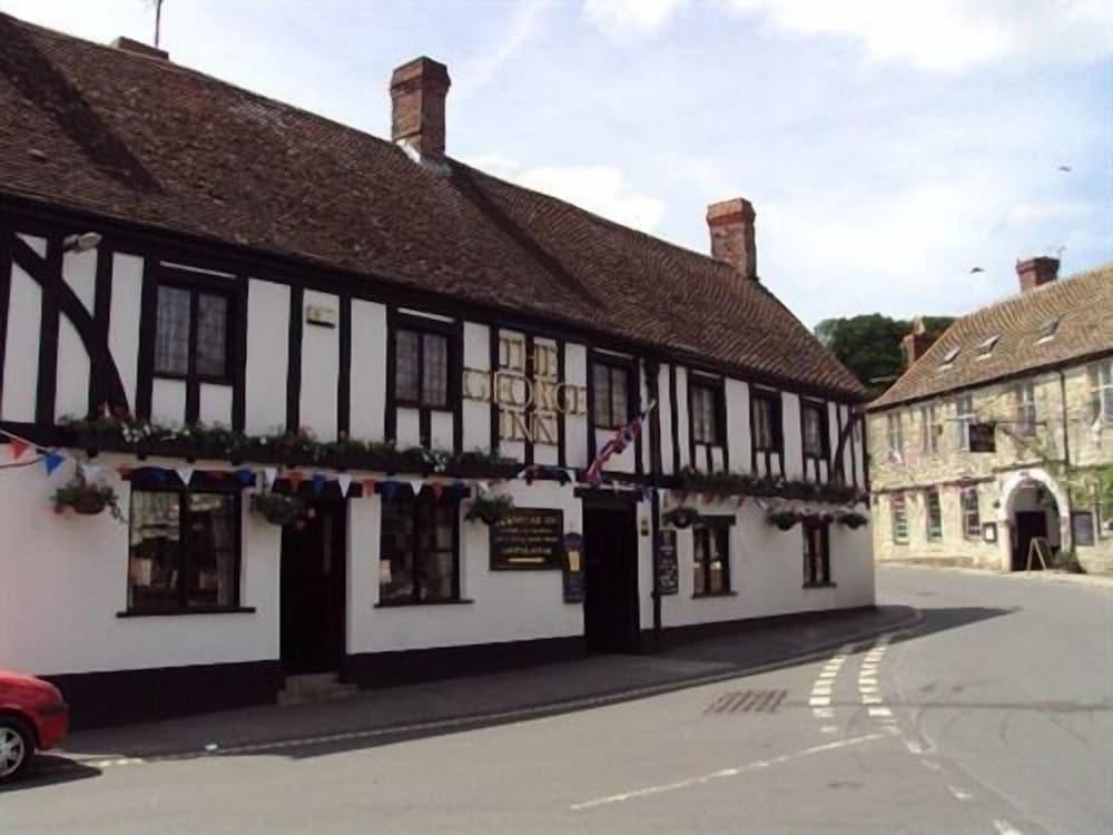 The George Inn - Featured Image