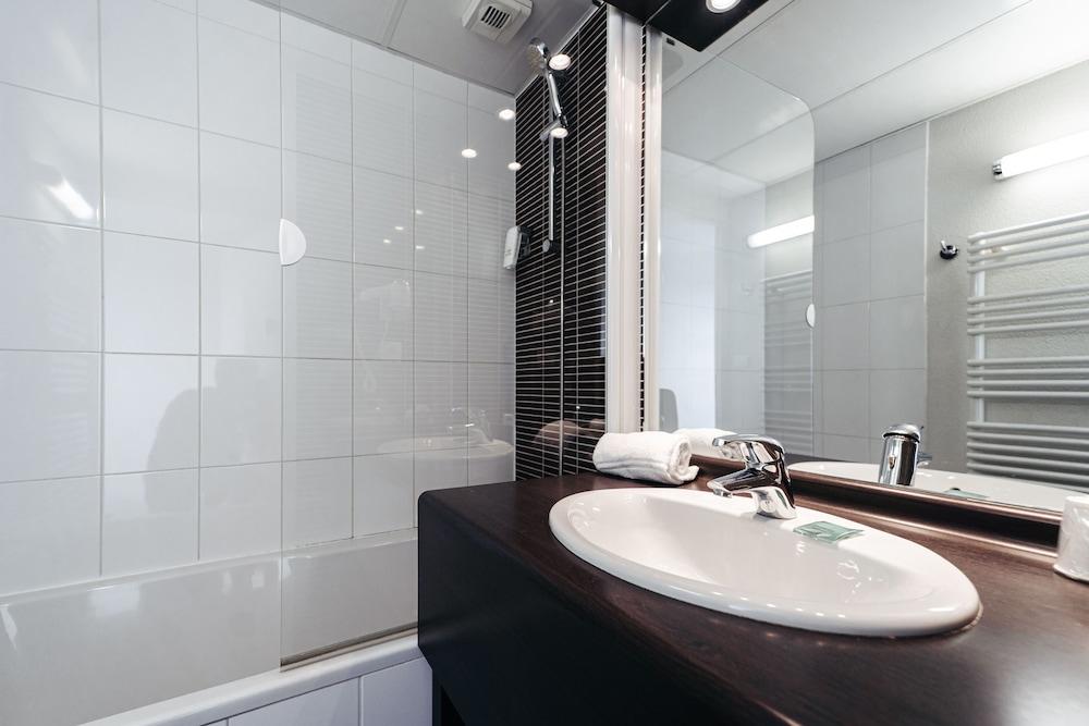 Appart'City Confort Nantes Ouest St Herblain - Bathroom