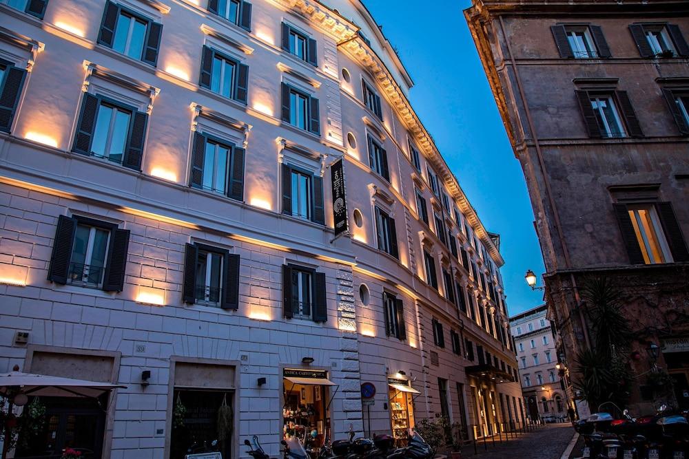 The Pantheon Iconic Rome Hotel, Autograph Collection - Featured Image