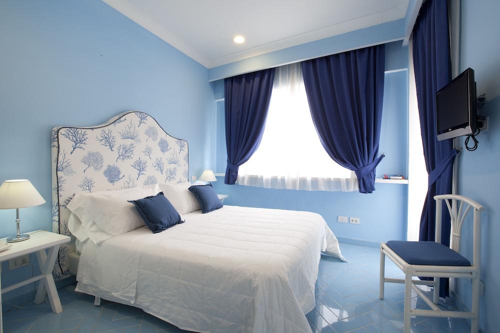 Hotel La Bougainville - Room