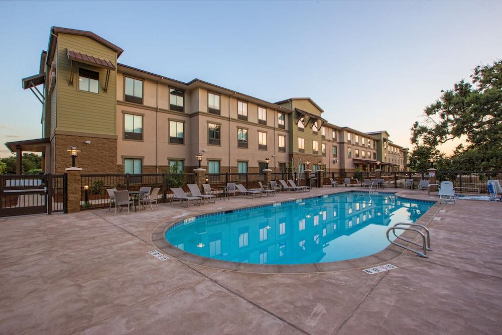 Hampton Inn & Suites Buellton/Santa Ynez Valley - Outdoor Pool
