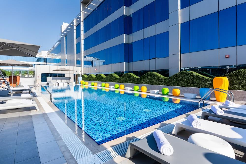 Studio M Arabian Plaza Hotel & Hotel Apartments - Outdoor Pool