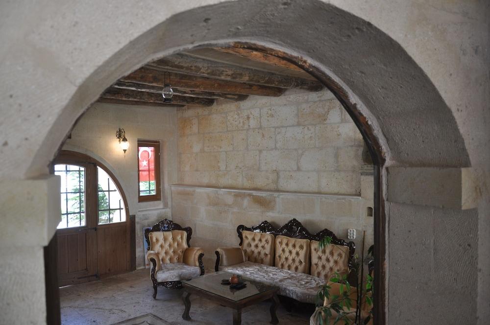Cappadocia Antique House - Lobby Sitting Area