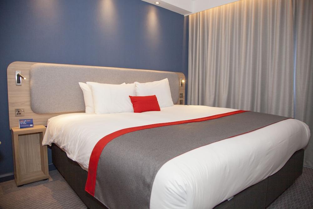 Holiday Inn Express Cardiff Bay, an IHG Hotel - Room