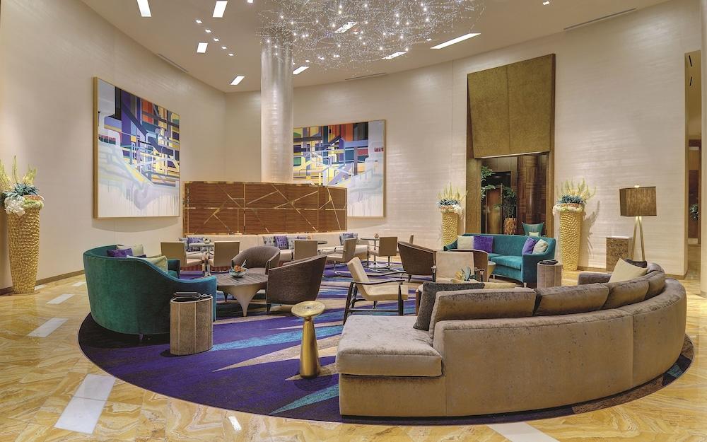 ARIA Resort & Casino - Lobby Lounge