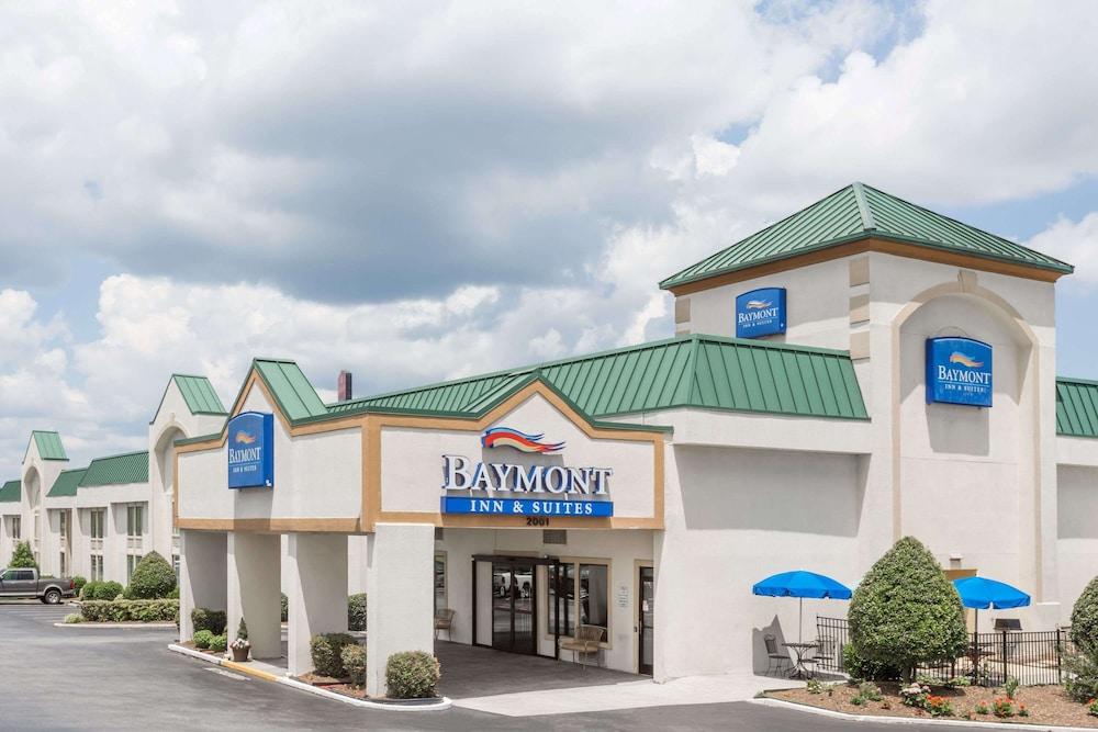 Baymont by Wyndham Greensboro/Coliseum - Featured Image