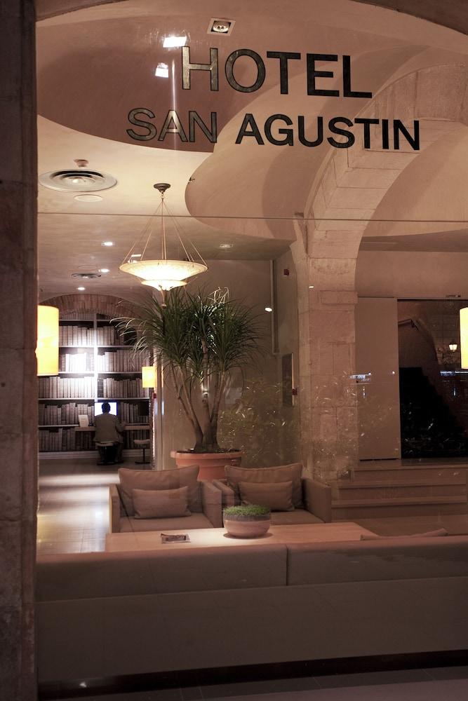 Hotel Sant Agustí - Exterior detail