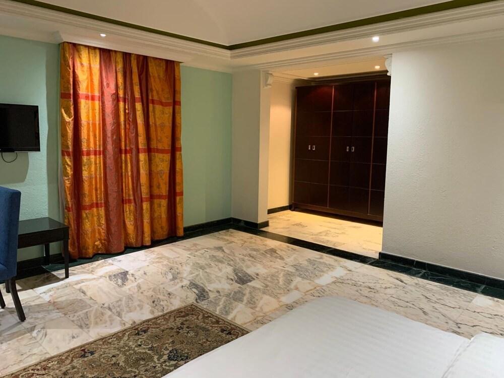 Delmon Hotel Jeddah - Room