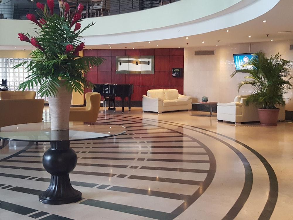 Hospedium Princess Hotel Panama - Lobby Sitting Area