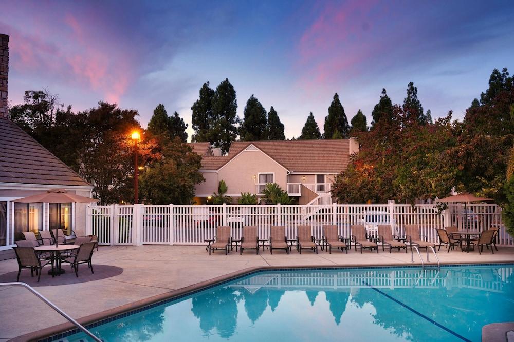 Residence Inn by Marriott Sunnyvale Silicon Valley II - Waterslide