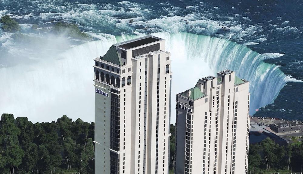 Hilton Niagara Falls/Fallsview Hotel & Suites - Featured Image