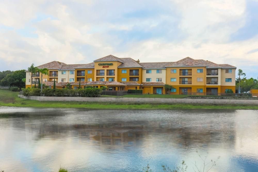 Courtyard by Marriott Orlando Lake Mary/North - Featured Image