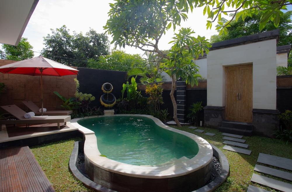 Kayu Suar Bali Luxury Villas and Spa - Outdoor Pool
