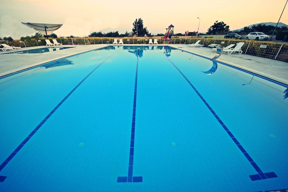Poseidon Alacati Villa - Pool
