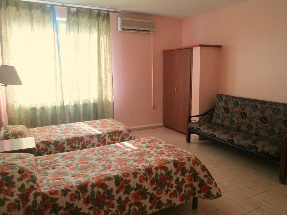 Sufara Hotel Suites - Room