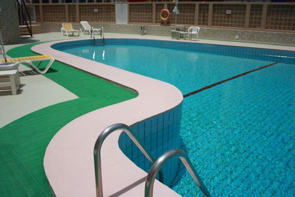 أمباسادور هوتل - Outdoor Pool