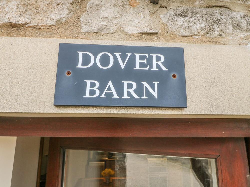 Dover Barn - Interior