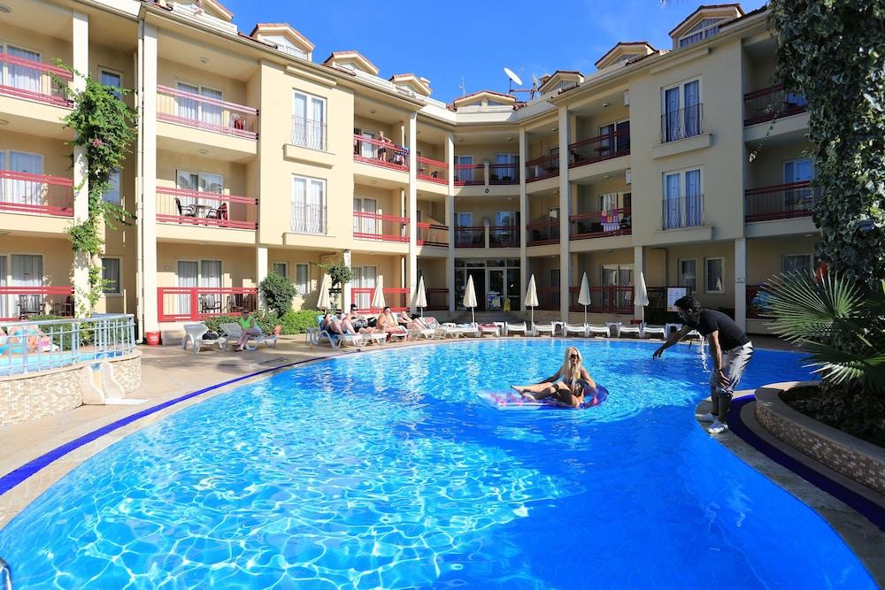 Club Amaris Apartment - Outdoor Pool