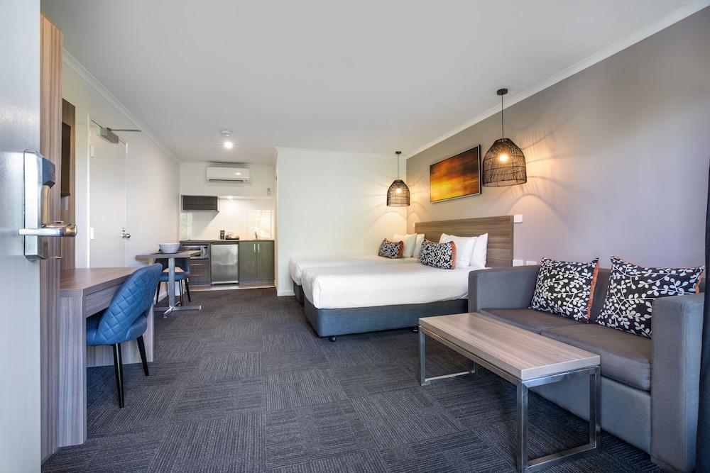 Doncaster Apartments by Nightcap Plus - Room
