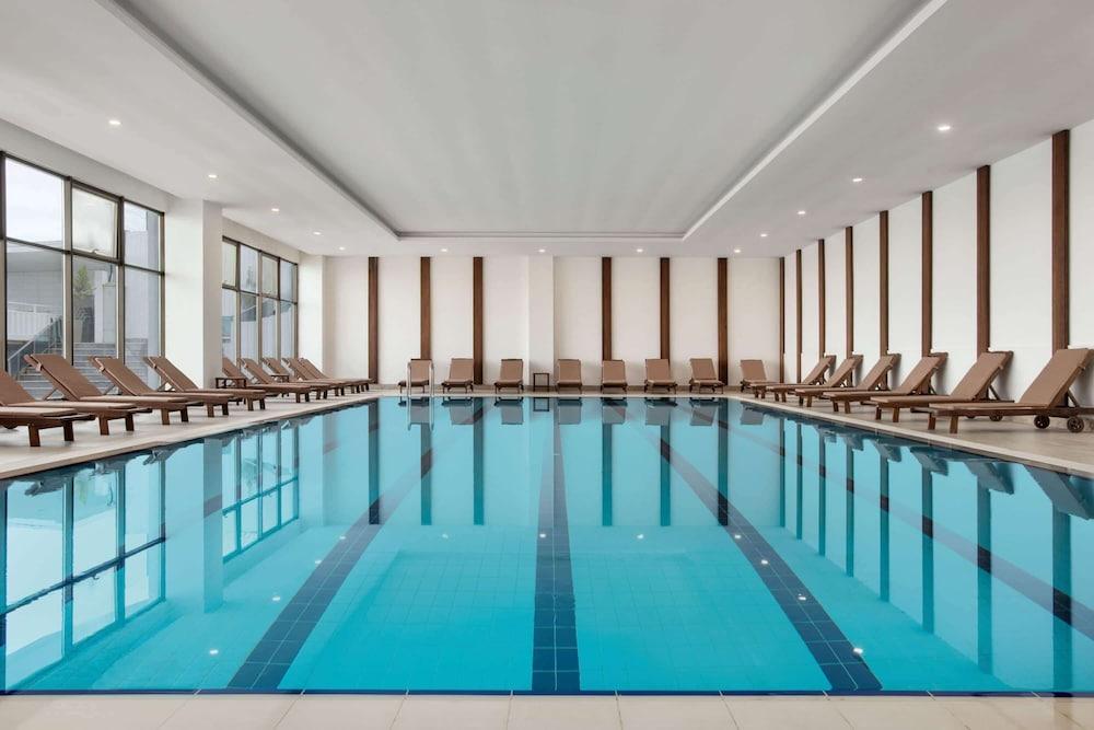 Ramada Resort by Wyndham Unye - Indoor Pool