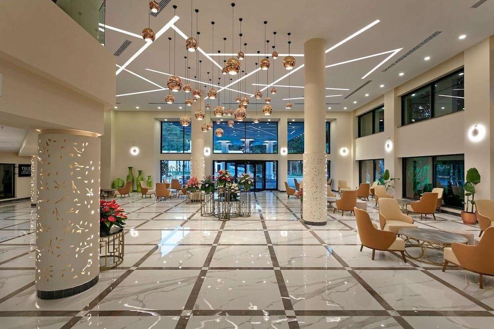 Royal Diwa Tekirova Resort - Lobby