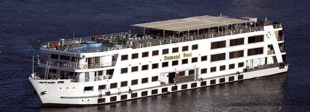 Diamond ship Hotel - Featured Image