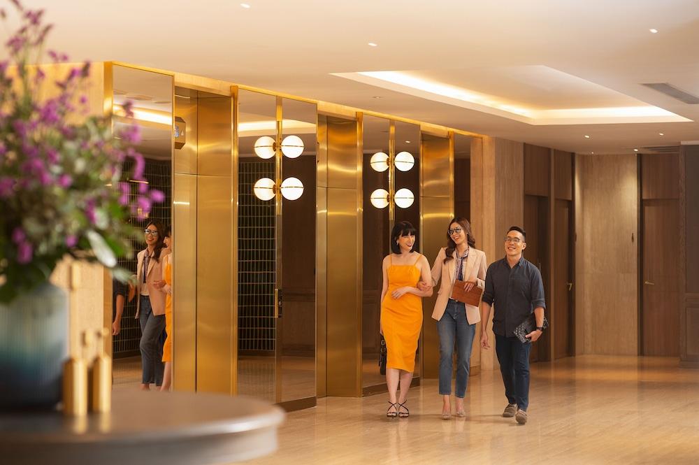 Montien Hotel Surawong Bangkok - Lobby