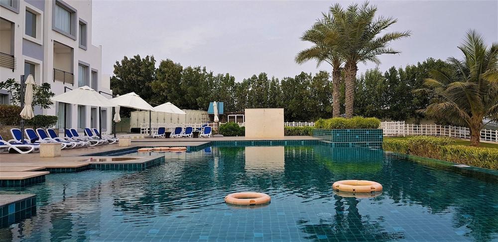 Pearl Hotel & Spa - Outdoor Pool