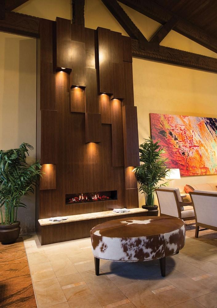 DoubleTree Suites by Hilton Tucson - Williams Center - Lobby
