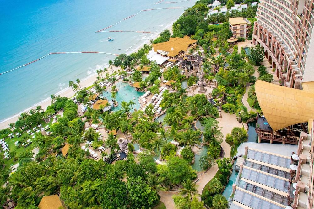 Centara Grand Mirage Beach Resort Pattaya - Aerial View