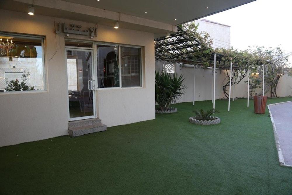 Safwat El Amal Suites - Property Grounds