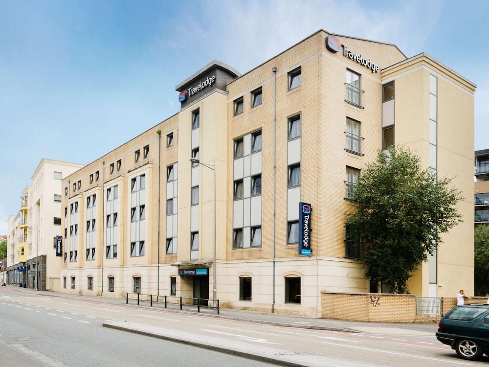 Travelodge Bristol Central - Featured Image