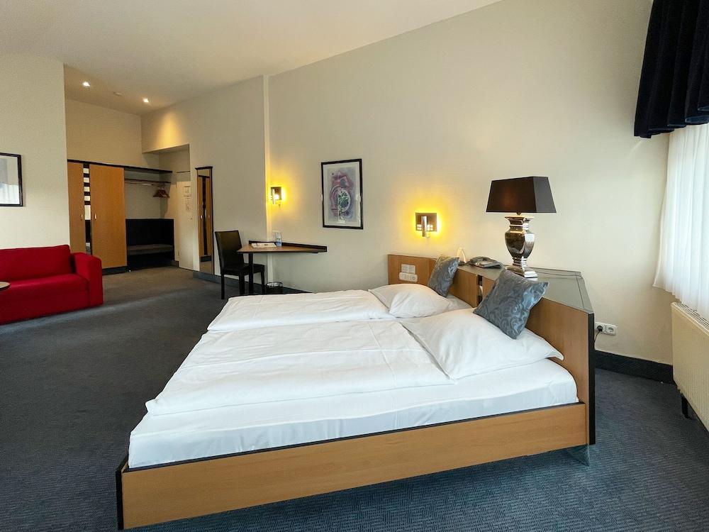 Best Western Hotel De Ville - Room