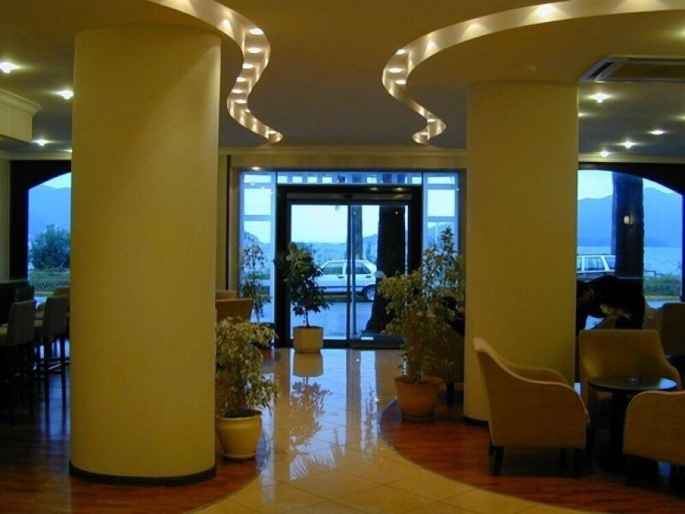 Candan Beach Hotel - Lobby