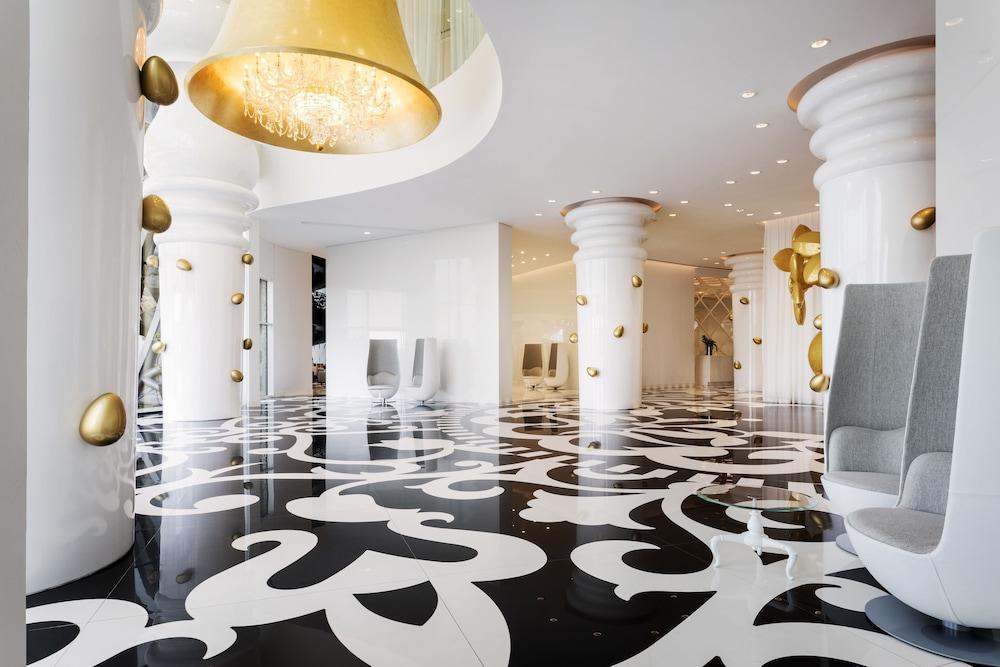 Mondrian Doha - Lobby